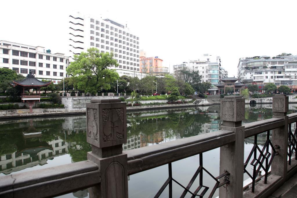 Riverside Inn Guilin Central Exterior photo